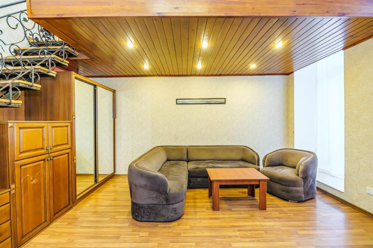 Nizami Street 2 Room Luxe House Баку Екстер'єр фото