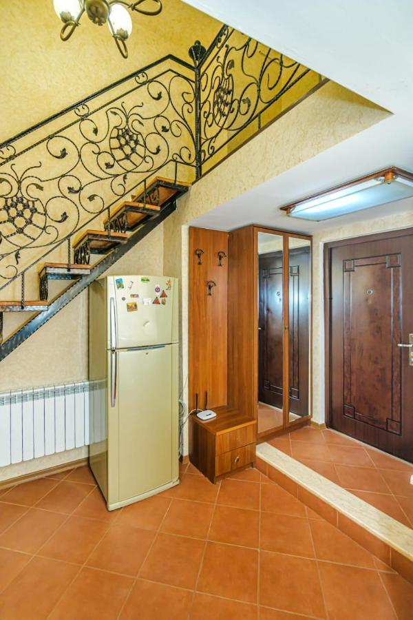 Nizami Street 2 Room Luxe House Баку Екстер'єр фото
