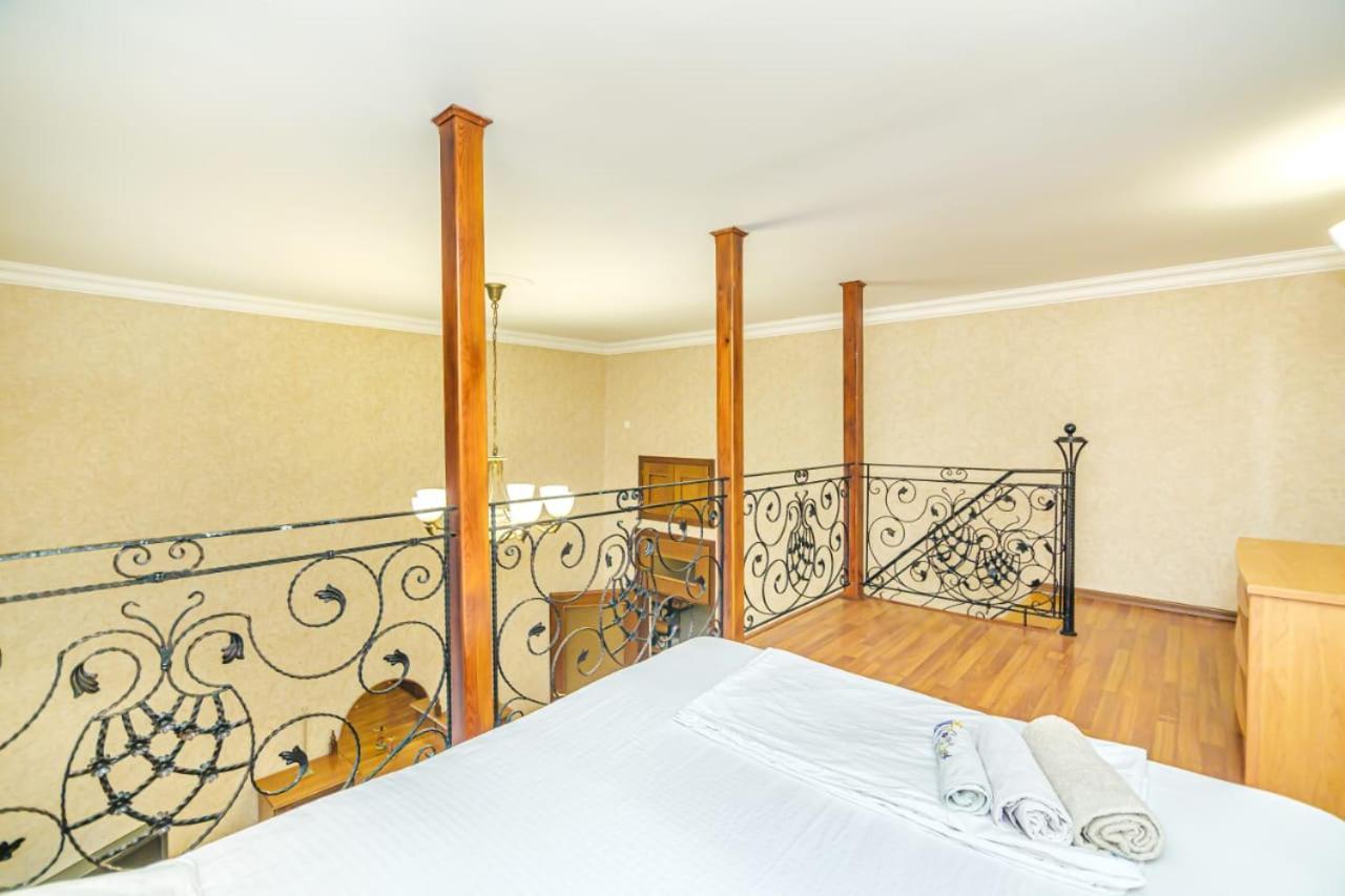 Nizami Street 2 Room Luxe House Баку Екстер'єр фото